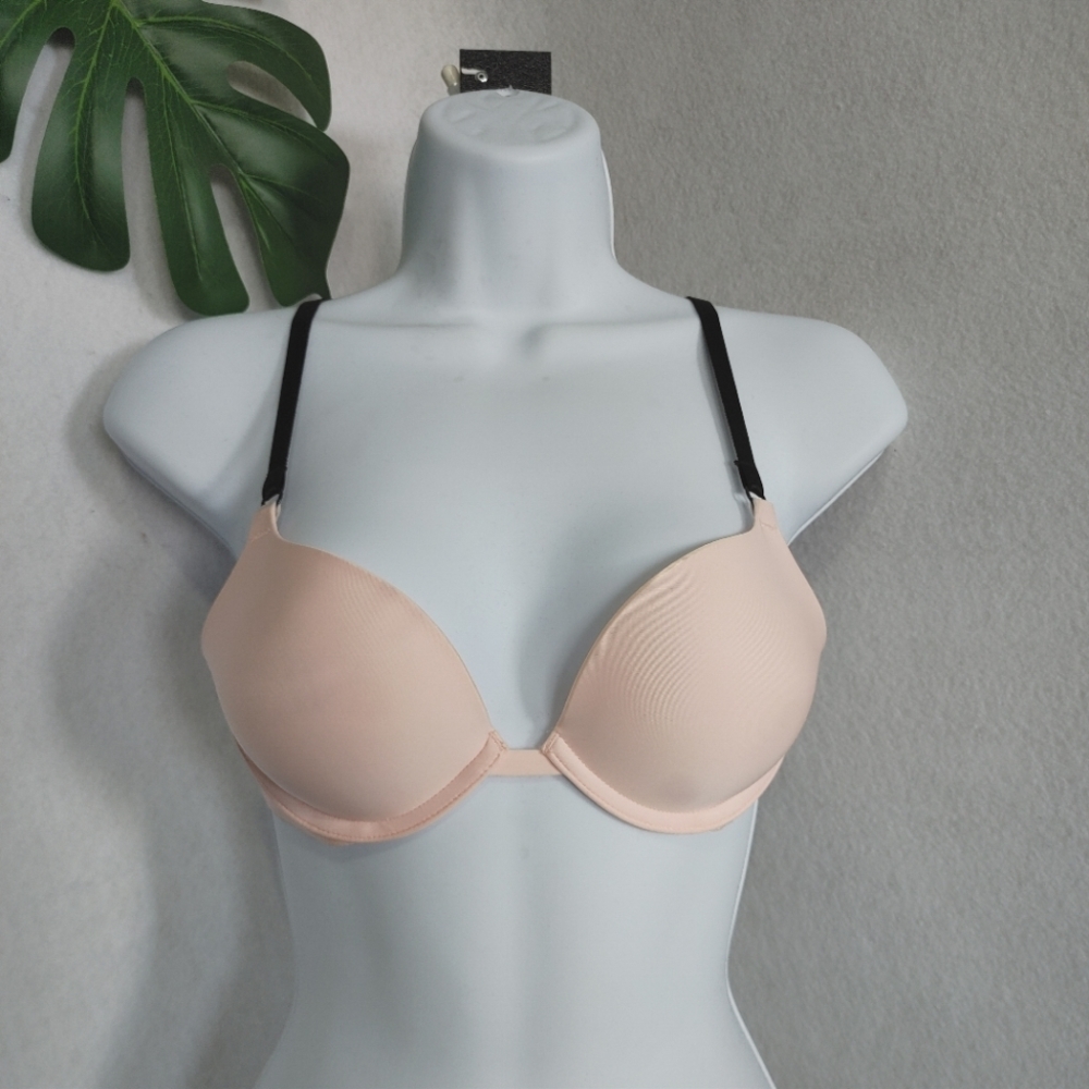 Victoria's Secret Blush Push Up Bra